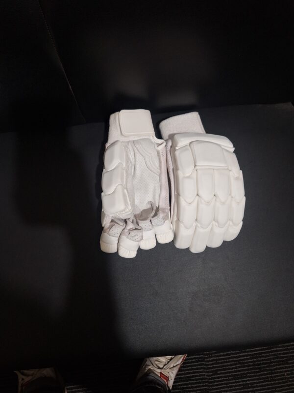 Gray-Nicolls - Image 4